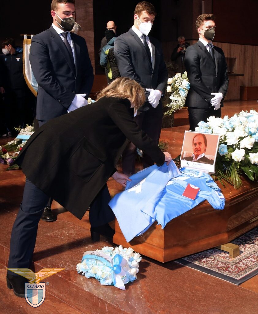 Addio Pino, Capitano per sempre con i colori bianco e azzurri, ora quelli del cielo.